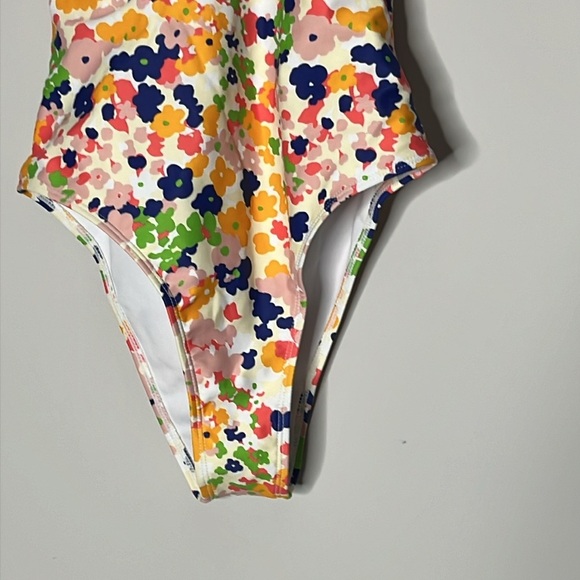 LULU’S Catching Rays Cream Multi Floral Print One-Piece Swimsuit Size S - Picture 5 of 7